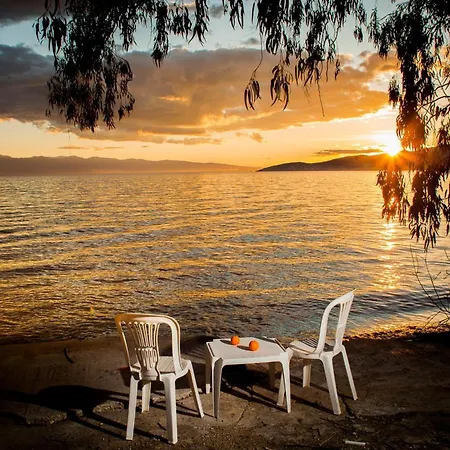 Karnagio Seafront In Agria * Káto Lekhónia